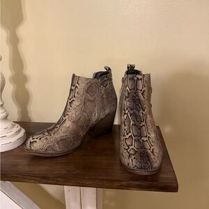 Corkys Tombstone Booties